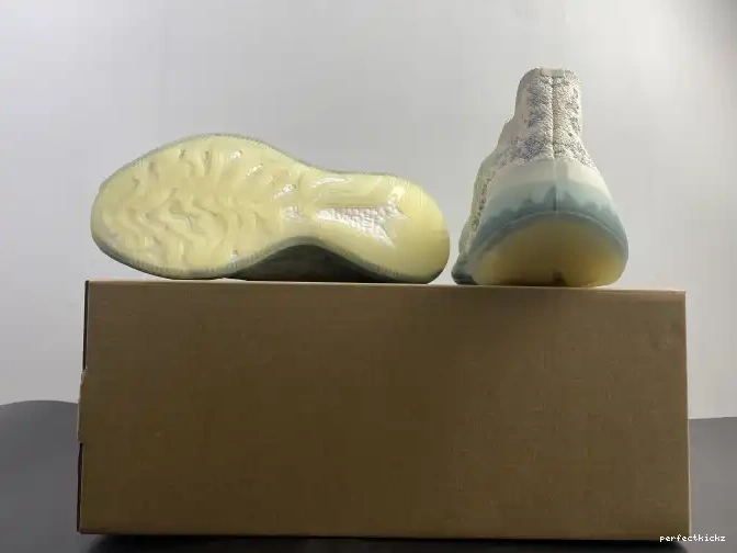 Yeezy Blue Boost GW0304 Alien 380 Adidas 0521